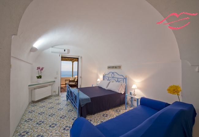 Ferienhaus in Praiano - Casa Sunset - Panoramaterrasse mit Blick auf Positano und Capri Ferienhaus in Praiano - Casa Sunset - Panoramaterrasse mit Blick auf Positano und Capri