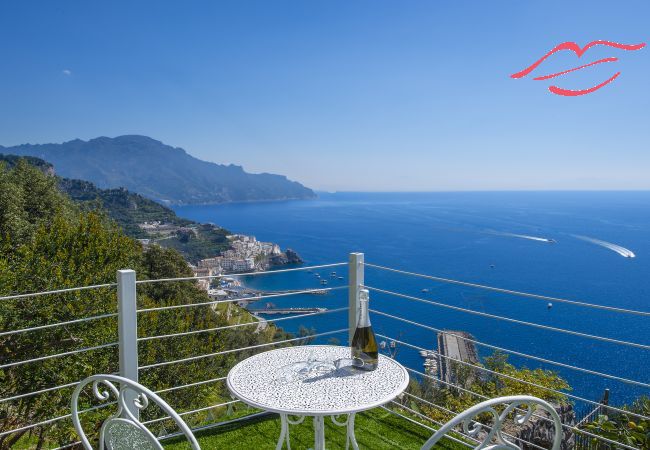 Villa in Pogerola - Villa Gioiello - Pool mit Meerblick und Farbtherapie Villa in Pogerola - Villa Gioiello - Pool mit Meerblick und Farbtherapie