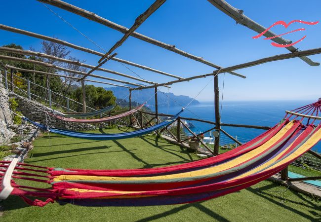 Villa in Pogerola - Villa Gioiello - Pool mit Meerblick und Farbtherapie Villa in Pogerola - Villa Gioiello - Pool mit Meerblick und Farbtherapie