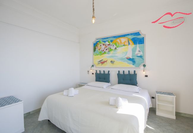 Villa in Pogerola - Villa Gioiello - Pool mit Meerblick und Farbtherapie Villa in Pogerola - Villa Gioiello - Pool mit Meerblick und Farbtherapie