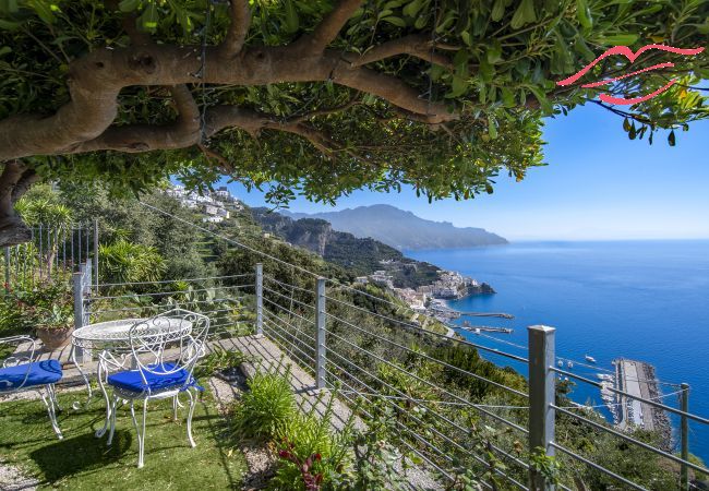 Villa in Pogerola - Villa Gioiello - Pool mit Meerblick und Farbtherapie Villa in Pogerola - Villa Gioiello - Pool mit Meerblick und Farbtherapie