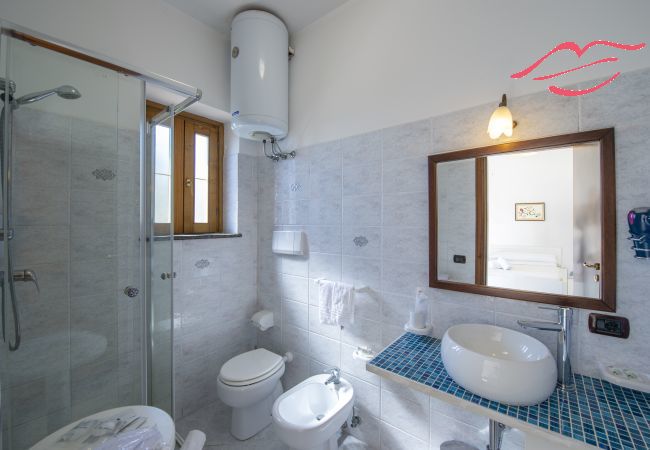 Villa in Pogerola - Villa Gioiello - Pool mit Meerblick und Farbtherapie Villa in Pogerola - Villa Gioiello - Pool mit Meerblick und Farbtherapie