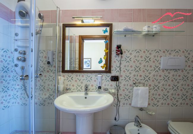 Villa in Pogerola - Villa Gioiello - Pool mit Meerblick und Farbtherapie Villa in Pogerola - Villa Gioiello - Pool mit Meerblick und Farbtherapie