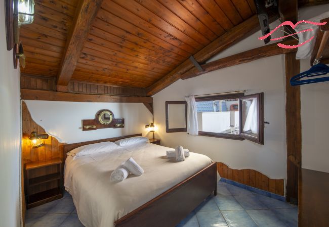 Villa in Pogerola - Villa Gioiello - Pool mit Meerblick und Farbtherapie Villa in Pogerola - Villa Gioiello - Pool mit Meerblick und Farbtherapie