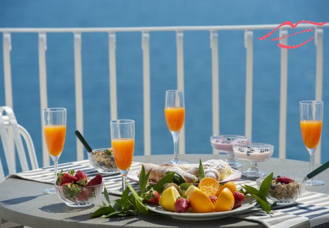 Ferienwohnung in Conca dei Marini - Casa Giovannina - charmantes Fischerhaus mit herrlichem Blick Ferienwohnung in Conca dei Marini - Casa Giovannina - charmantes Fischerhaus mit herrlichem Blick