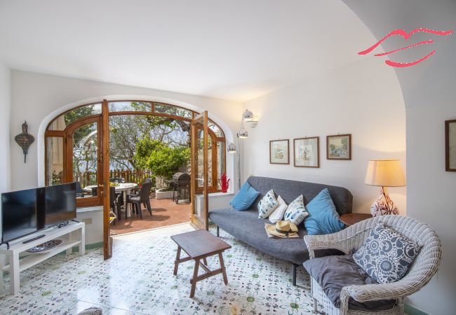 Ferienhaus in Praiano - Casa di Nonno Mario - Aussicht auf den Capri-Sonnenuntergang Ferienhaus in Praiano - Casa di Nonno Mario - Aussicht auf den Capri-Sonnenuntergang