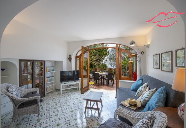 Ferienhaus in Praiano - Casa di Nonno Mario - Terrasse mit Meerblick im Herzen von Praiano