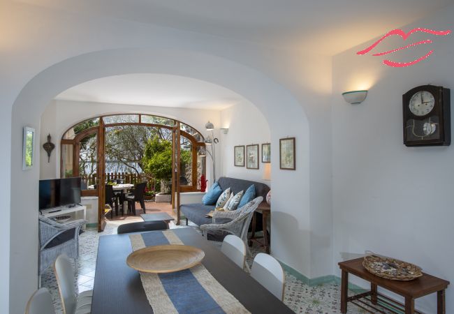 Ferienhaus in Praiano - Casa di Nonno Mario - Aussicht auf den Capri-Sonnenuntergang Ferienhaus in Praiano - Casa di Nonno Mario - Aussicht auf den Capri-Sonnenuntergang