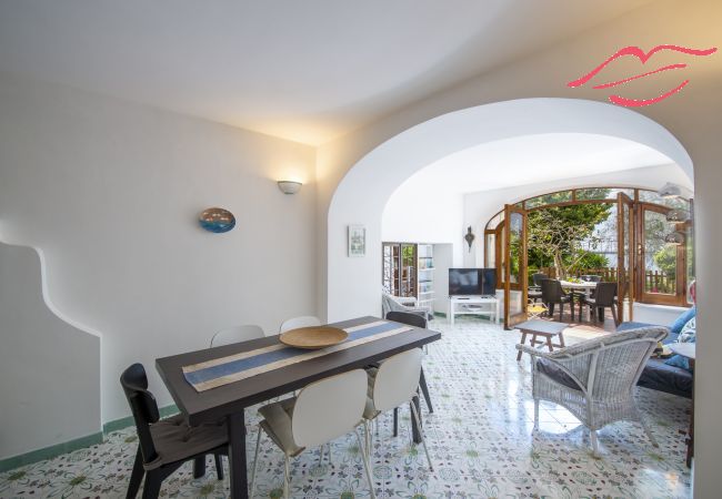 Ferienhaus in Praiano - Casa di Nonno Mario - Terrasse mit Meerblick im Herzen von Praiano