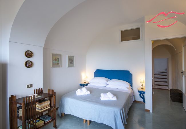 Ferienhaus in Praiano - Casa di Nonno Mario - Aussicht auf den Capri-Sonnenuntergang Ferienhaus in Praiano - Casa di Nonno Mario - Aussicht auf den Capri-Sonnenuntergang