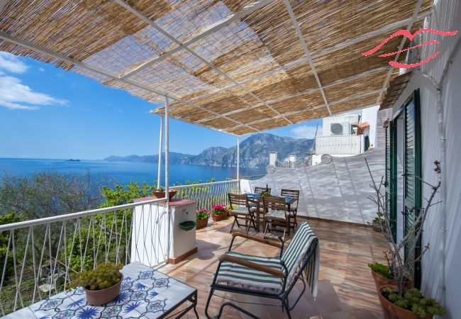 Ferienhaus in Praiano - Casa di Nonno Mario - Terrasse mit Meerblick im Herzen von Praiano