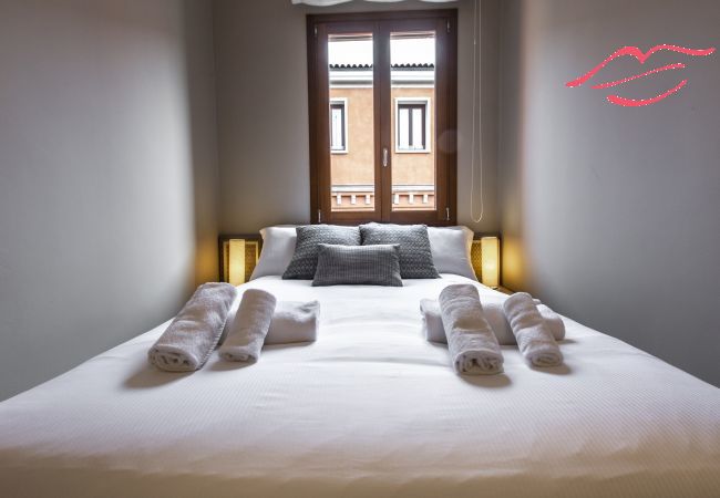 Ferienwohnung in Venedig - Charming Apartment on the Grand Canal R&R