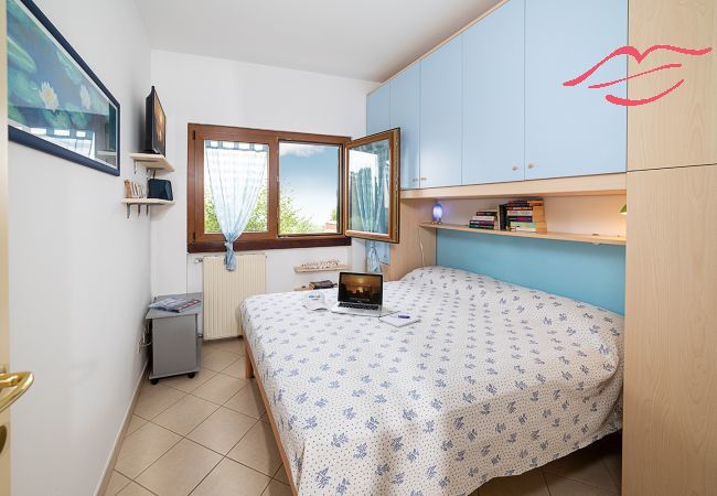 Ferienwohnung in Bardolino - Regarda - Ferienwohnung Blue View 1 mit Pool, Seeblick, Wlan, 1 Schlafzimmer