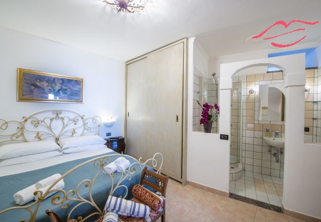 Ferienhaus in Praiano - Casa Il Riccio - Casa mit Garten und unglaublichem Panorama Ferienhaus in Praiano - Casa Il Riccio - Casa mit Garten und unglaublichem Panorama