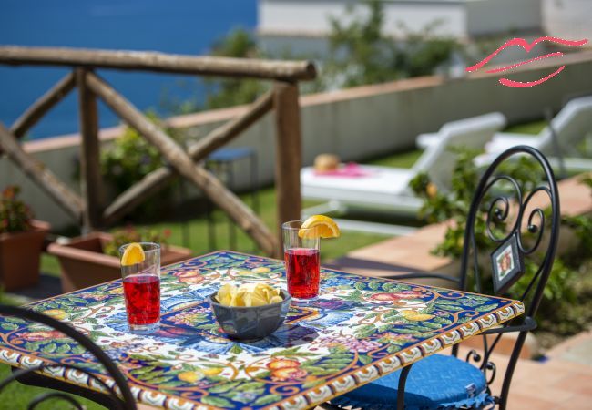 Ferienhaus in Praiano - Villa Euriclea - Mediterrane Eleganz im Herzen von Praiano