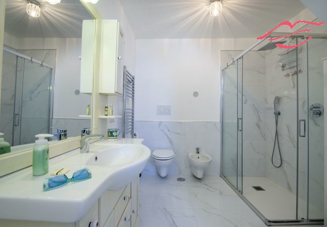 Ferienhaus in Praiano - Casa Madonna Del Mare- Villa mit Meerblick, nur wenige Schritte vom Strand entfernt Ferienhaus in Praiano - Casa Madonna Del Mare- Villa mit Meerblick, nur wenige Schritte vom Strand entfernt