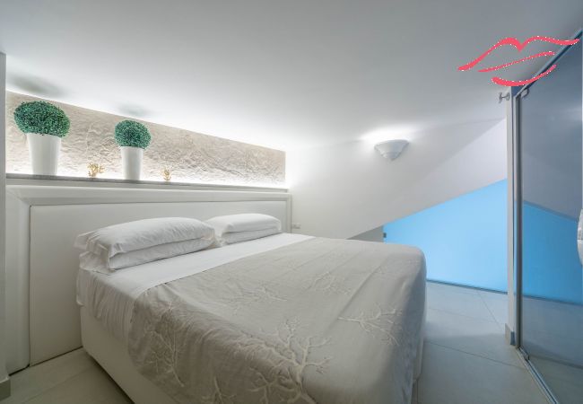 Villa in Maiori - Luxury Villa Vittoria- Villa mit Garten, Swimmingpool und Whirlpool mit Blick auf das Meer Villa in Maiori - Luxury Villa Vittoria- Villa mit Garten, Swimmingpool und Whirlpool mit Blick auf das Meer