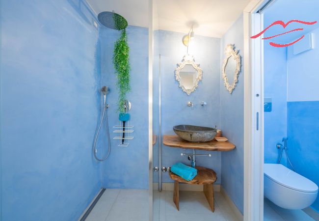 Villa in Maiori - Luxury Villa Vittoria- Villa mit Garten, Swimmingpool und Whirlpool mit Blick auf das Meer Villa in Maiori - Luxury Villa Vittoria- Villa mit Garten, Swimmingpool und Whirlpool mit Blick auf das Meer