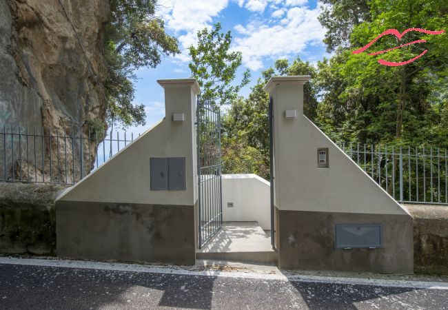 Villa in Amalfi - Villa Donna Rachele – Whirlpool mit Meerblick und kostenloser Parkplatz