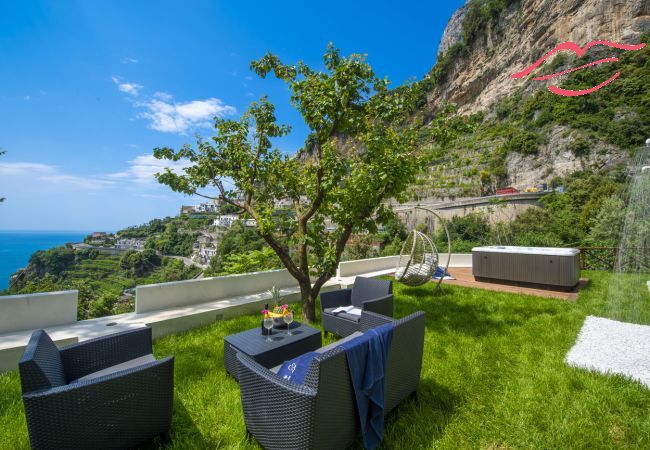 Villa in Amalfi - Villa Donna Rachele – Whirlpool mit Meerblick und kostenloser Parkplatz