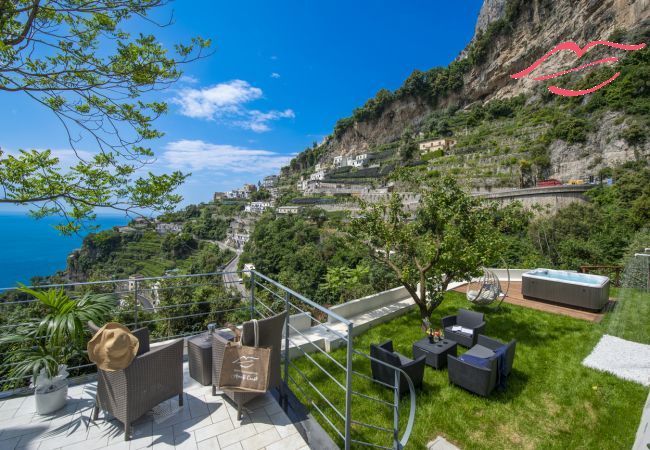 Villa in Amalfi - Villa Donna Rachele – Whirlpool mit Meerblick und kostenloser Parkplatz