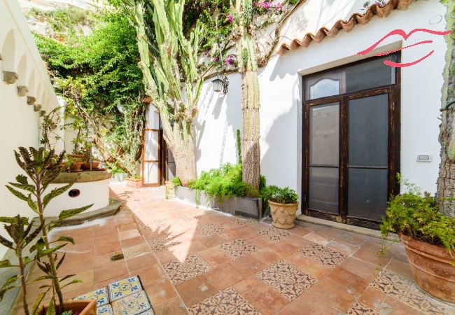 Villa in Positano - Estate4home-Villa Elsa Villa in Positano - Estate4home-Villa Elsa