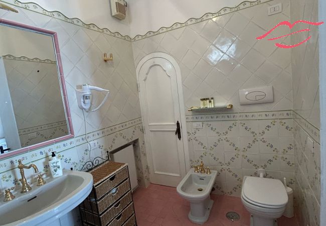 Villa in Positano - Estate4home-Villa Elsa Villa in Positano - Estate4home-Villa Elsa