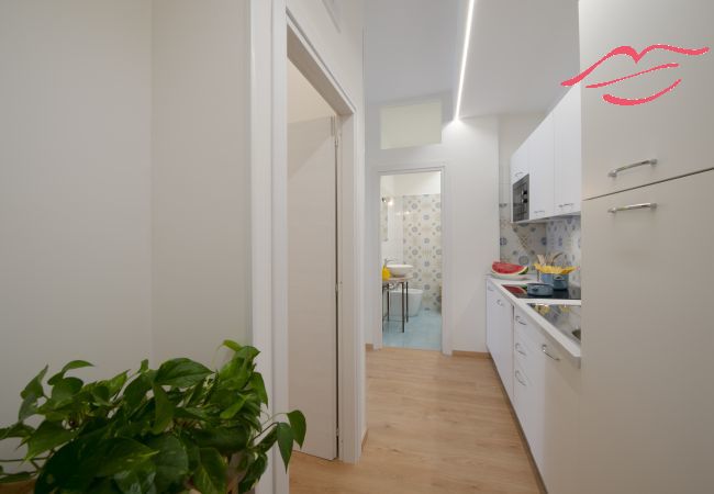 Ferienwohnung in Maiori - Suite Nerano – Im Zentrum von Maiori, nur wenige Schritte vom Meer entfernt Ferienwohnung in Maiori - Suite Nerano – Im Zentrum von Maiori, nur wenige Schritte vom Meer entfernt