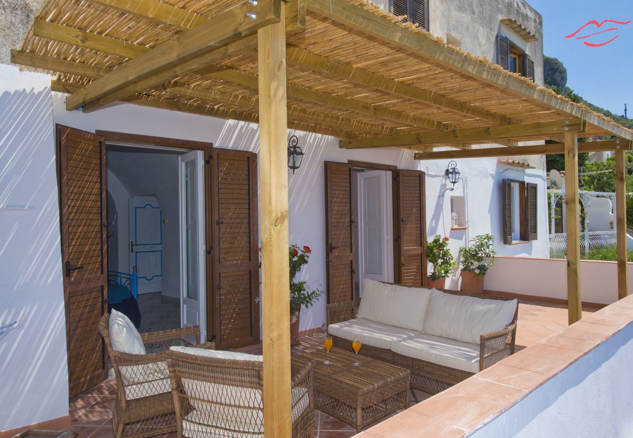 Ferienhaus in Praiano - Casa Sunset - Panoramaterrasse mit Blick auf Positano und Capri