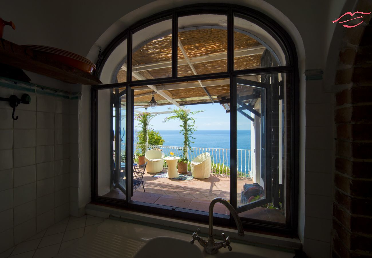 Ferienhaus in Praiano - Casa Sunset - Panoramaterrasse mit Blick auf Positano und Capri