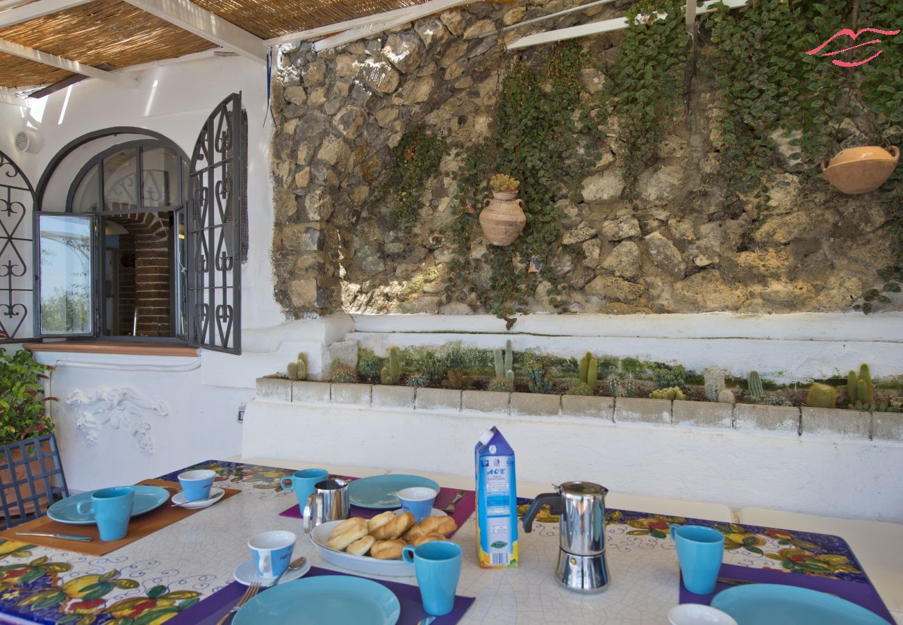 Ferienhaus in Praiano - Casa Sunset - Panoramaterrasse mit Blick auf Positano und Capri