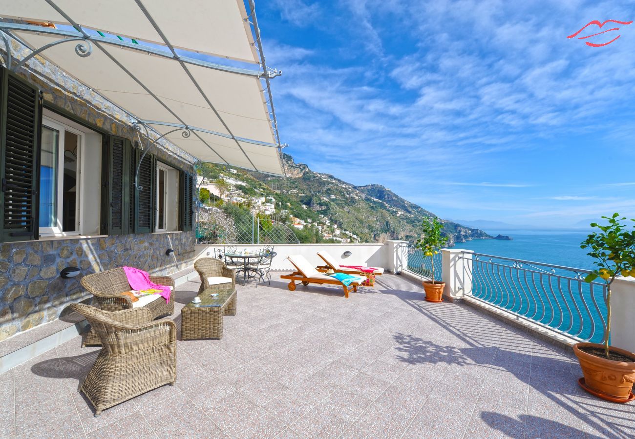 Ferienhaus in Praiano - Casa La Ulivella - Große Terrasse mit Meerblick
