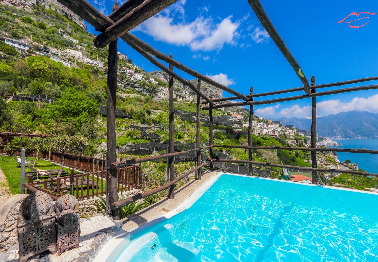 Villa in Amalfi - Villa Alba di Amalfi - Mit Infinity-Pool und Meer