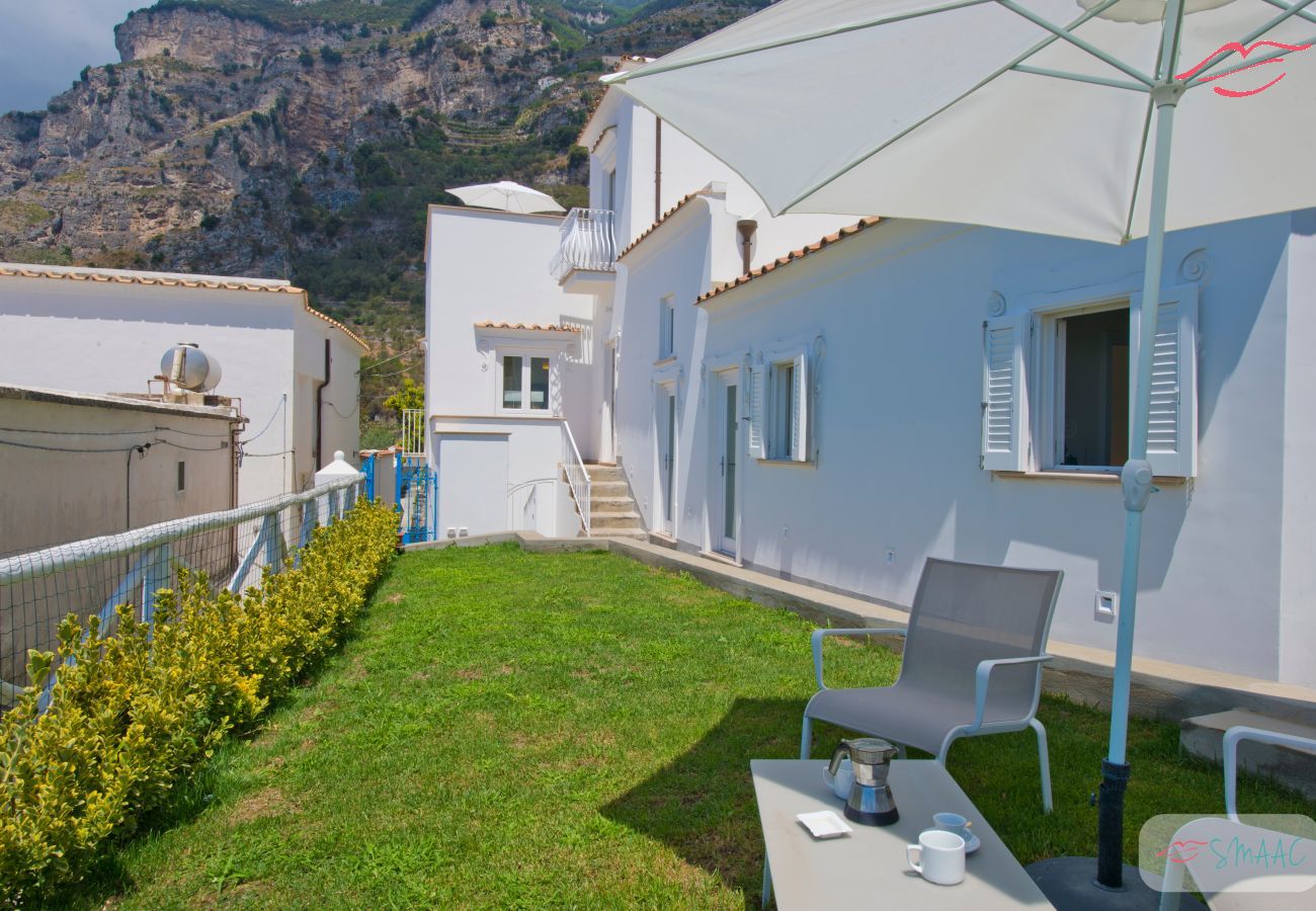 Villa in Praiano - Villa Imperati - Herrliche Villa mit Pool mit Blick auf das Meer