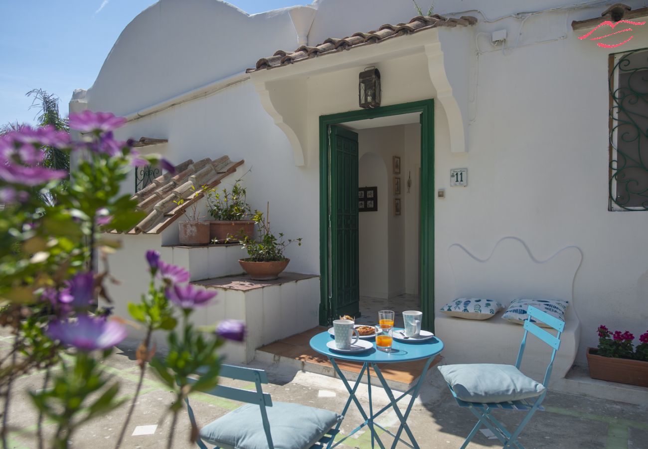 Ferienhaus in Praiano - Casa di Nonno Mario - Terrasse mit Meerblick im Herzen von Praiano