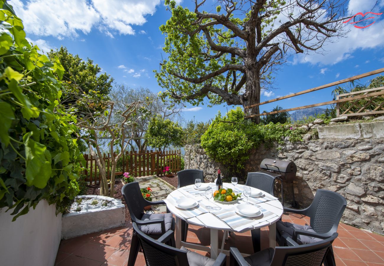 Ferienhaus in Praiano - Casa di Nonno Mario - Terrasse mit Meerblick im Herzen von Praiano