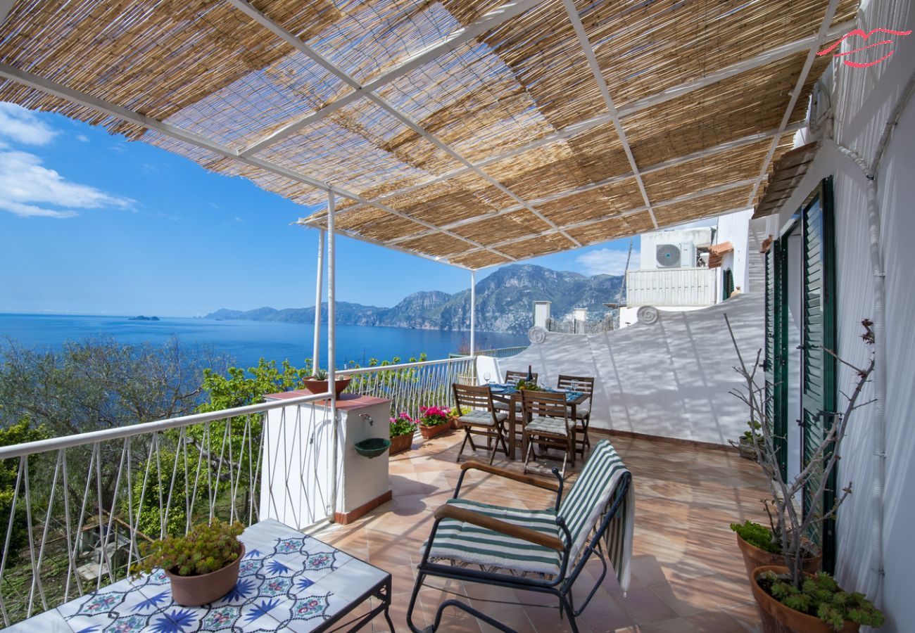 Ferienhaus in Praiano - Casa di Nonno Mario - Terrasse mit Meerblick im Herzen von Praiano