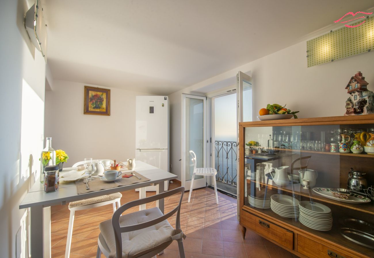 Ferienwohnung in Praiano - Casa Cimino A - Schöne Wohnung mit herrlichem Blick auf Capri und Positano