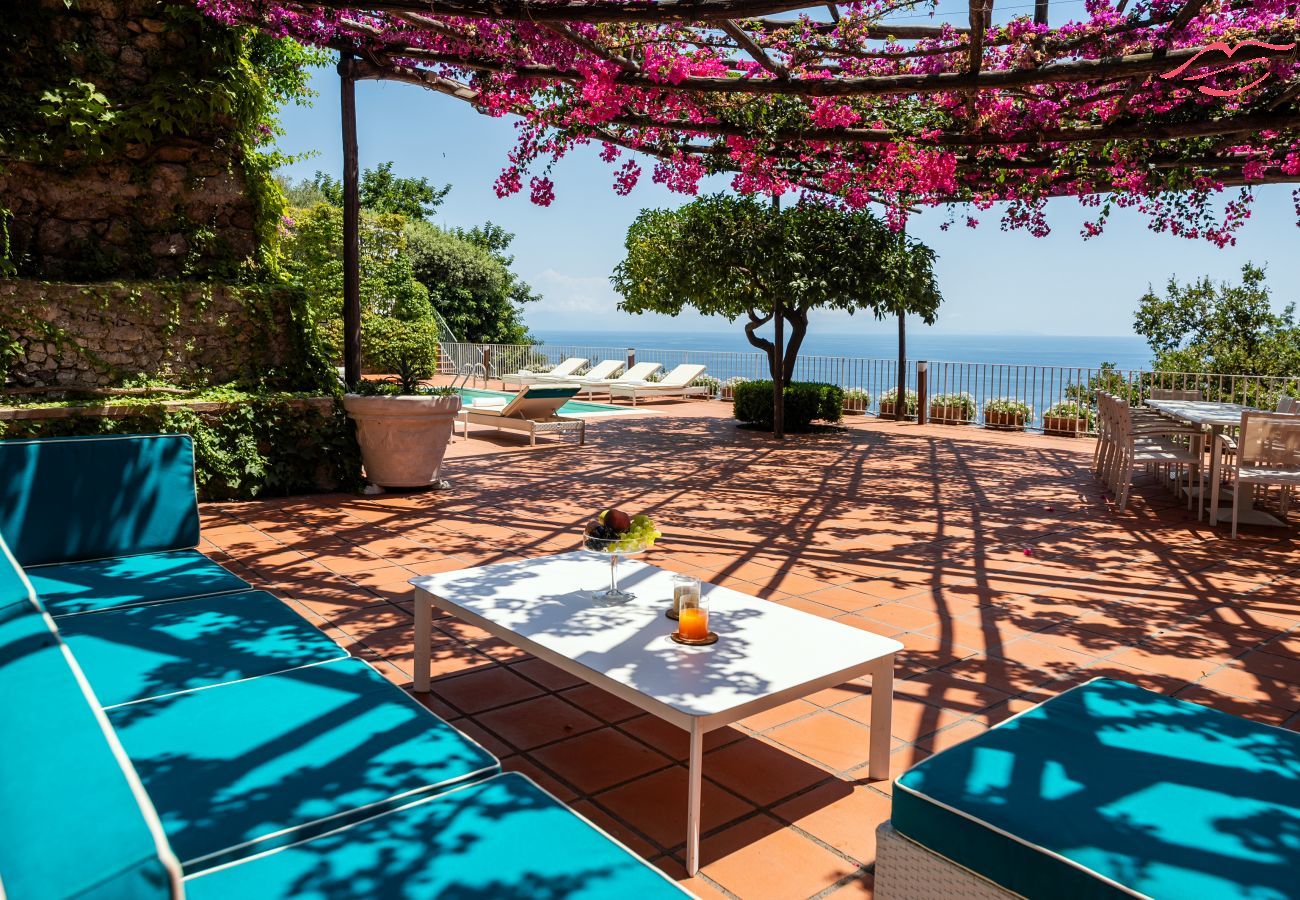 Villa in Amalfi - Villa Bijoux - Luxusvilla mit Meerblick Villa in Amalfi - Villa Bijoux - Luxusvilla mit Meerblick