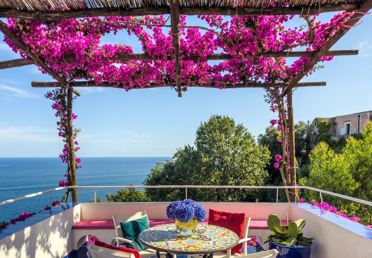 Villa in Amalfi - Villa Bijoux - Luxusvilla mit Meerblick Villa in Amalfi - Villa Bijoux - Luxusvilla mit Meerblick