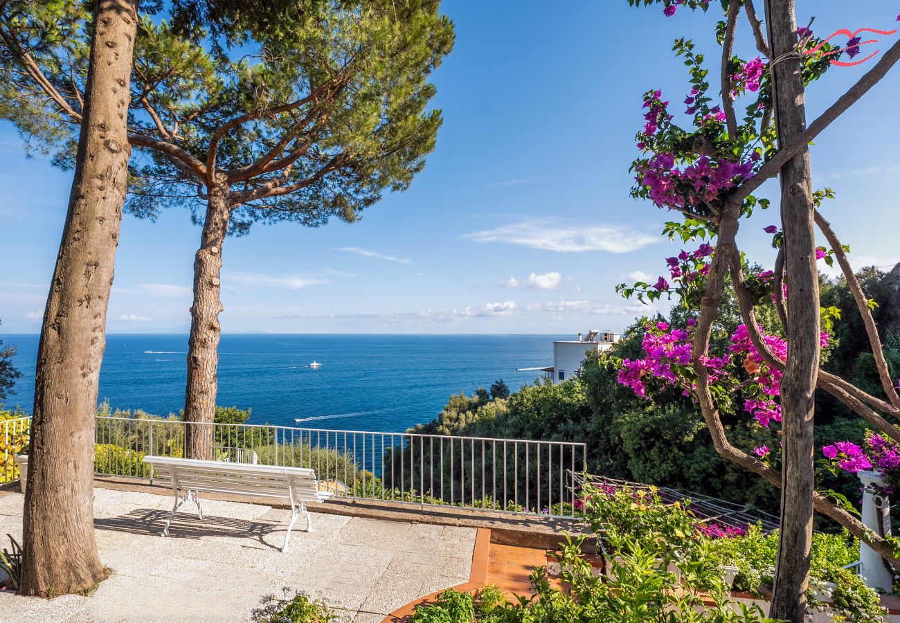Villa in Amalfi - Villa Bijoux - Luxusvilla mit Meerblick Villa in Amalfi - Villa Bijoux - Luxusvilla mit Meerblick