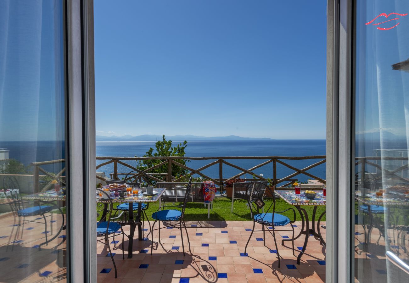 Ferienhaus in Praiano - Villa Euriclea - Mediterrane Eleganz im Herzen von Praiano