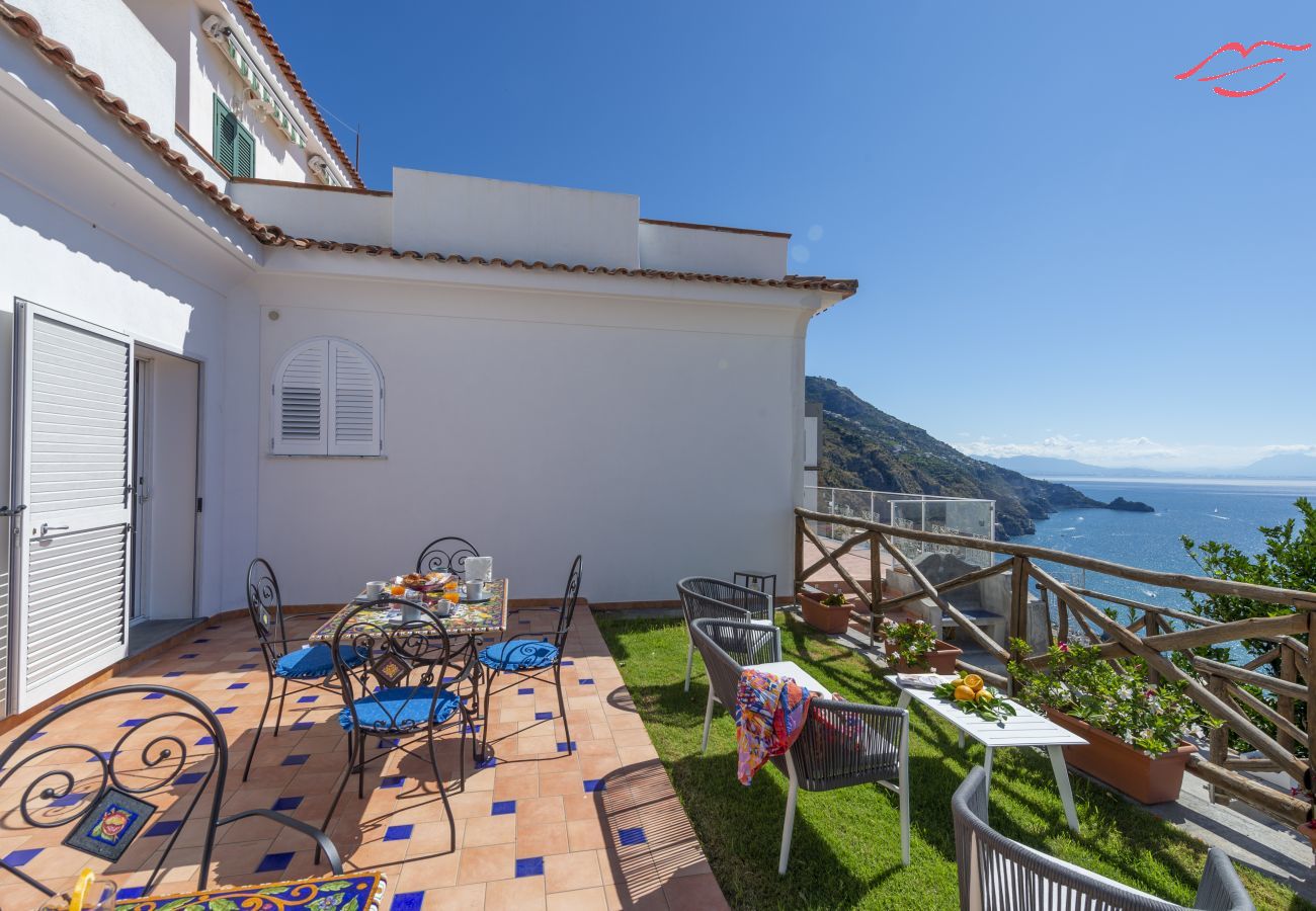 Ferienhaus in Praiano - Villa Euriclea - Mediterrane Eleganz im Herzen von Praiano