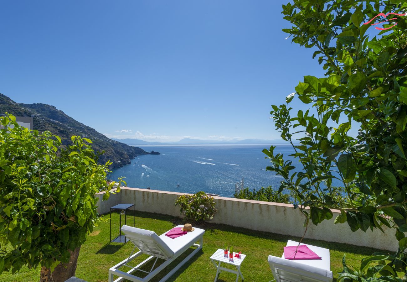 Ferienhaus in Praiano - Villa Euriclea - Mediterrane Eleganz im Herzen von Praiano