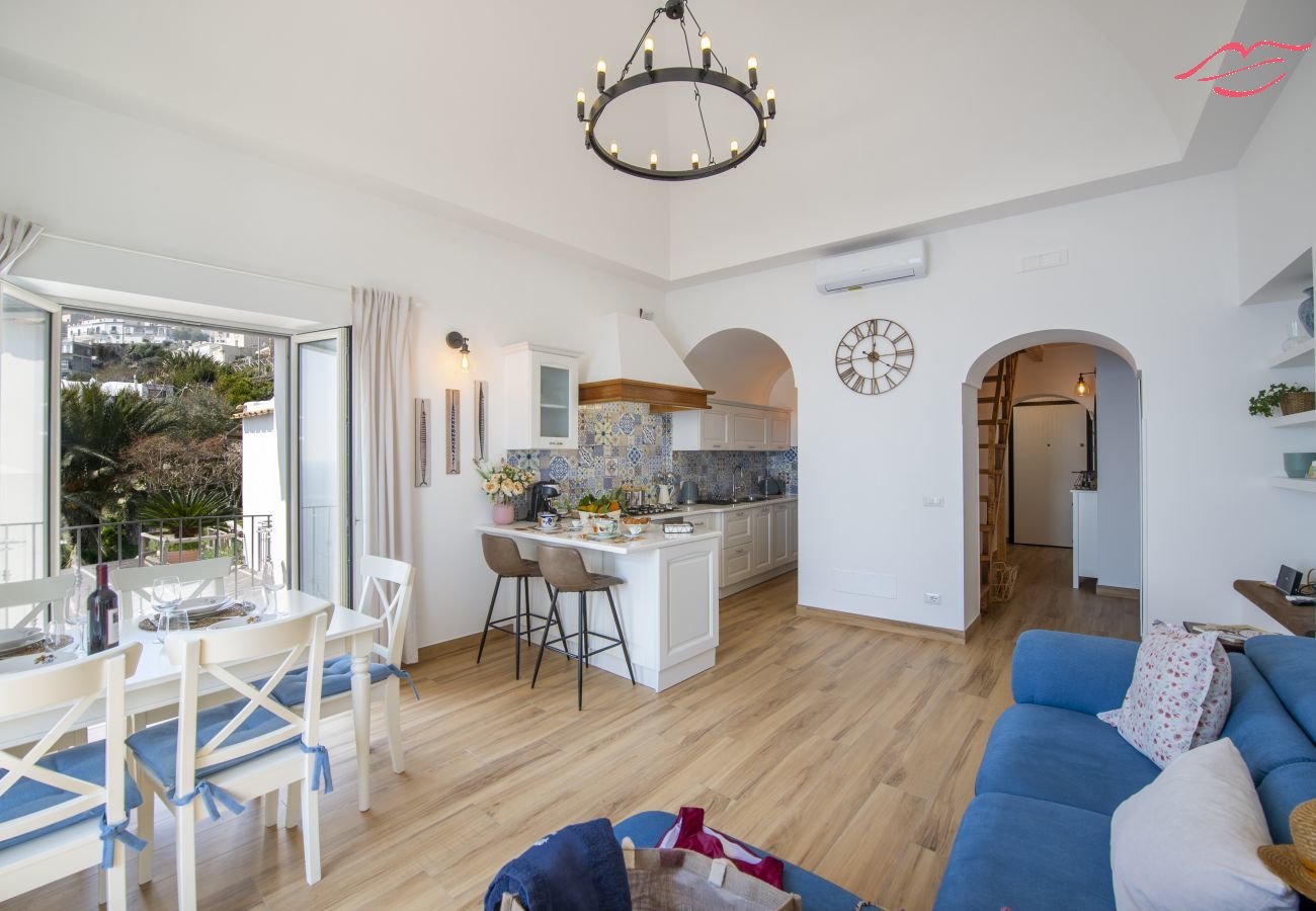 Ferienhaus in Praiano - Casa Madonna Del Mare- Villa mit Meerblick, nur wenige Schritte vom Strand entfernt Ferienhaus in Praiano - Casa Madonna Del Mare- Villa mit Meerblick, nur wenige Schritte vom Strand entfernt