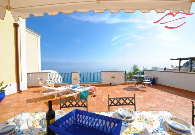 Villa en Praiano - Casa Giorgia - Villa con vistas al mar, ideal para grupos grandes