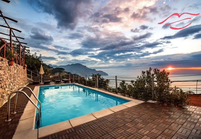 Villa en Pogerola - Villa Gioiello - Piscine vue mer avec chromothérapie