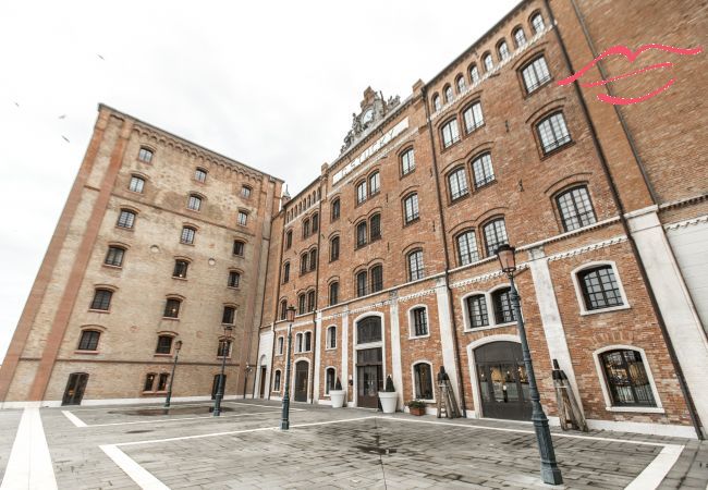 Apartamento en Venecia - Molino Stucky Apartment Wi-Fi R&R