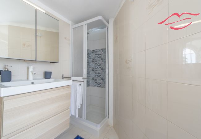 Villa en Praiano - Villa Albatros - ¡Impresionante villa de 2 plantas para grupos grandes! Villa en Praiano - Villa Albatros - ¡Impresionante villa de 2 plantas para grupos grandes!