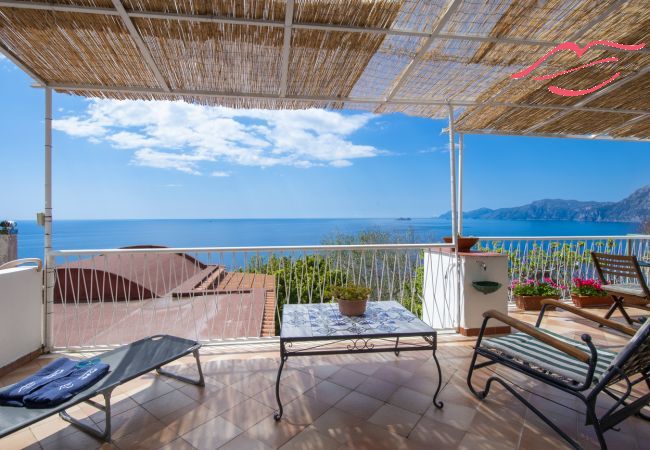 Casa en Praiano - Casa di Nonno Mario - Terraza con vistas al mar en el corazón de Praiano